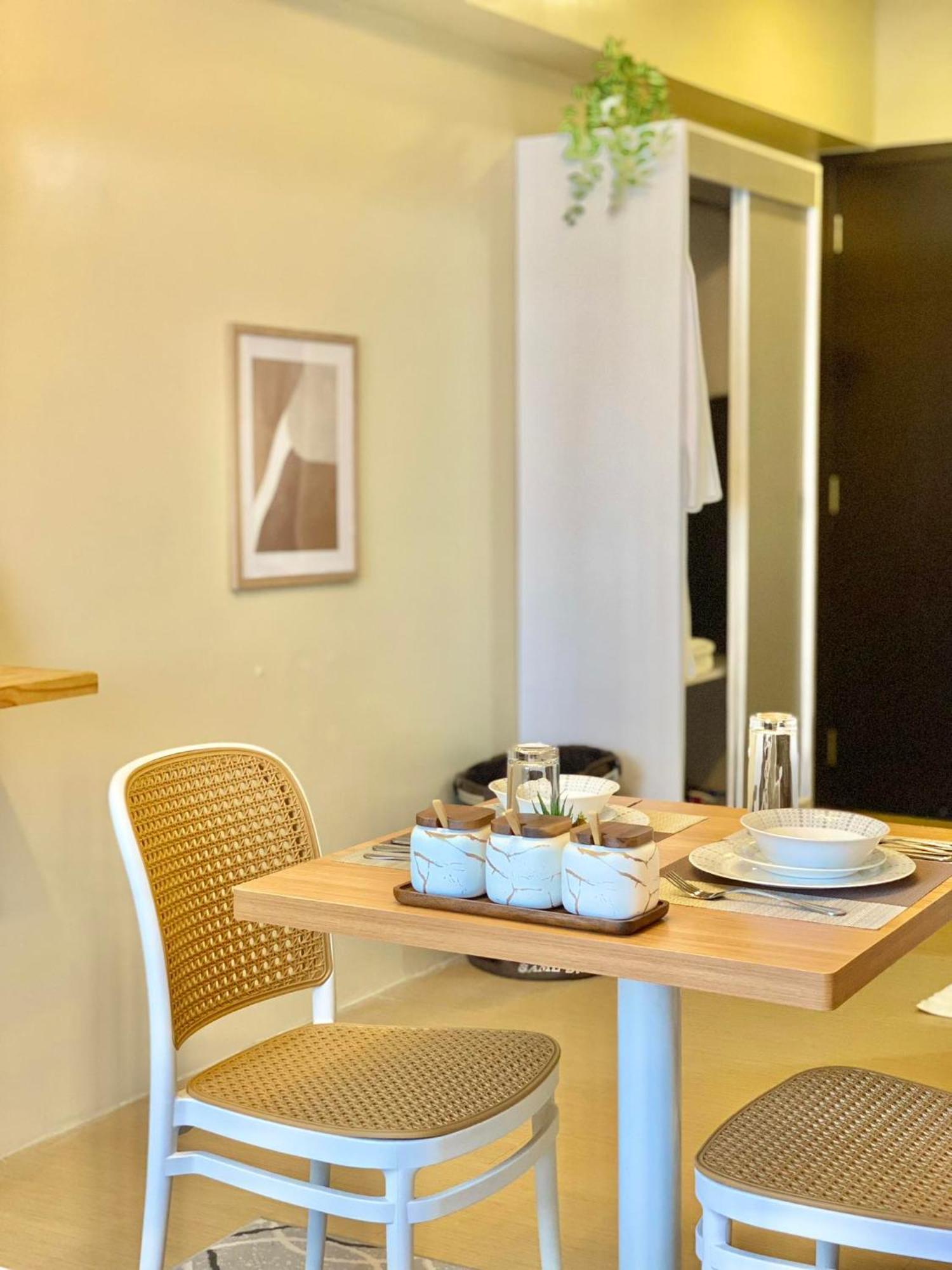 Cozy Studio In Metro Davao With W&D, Pool, & Gym ภายนอก รูปภาพ