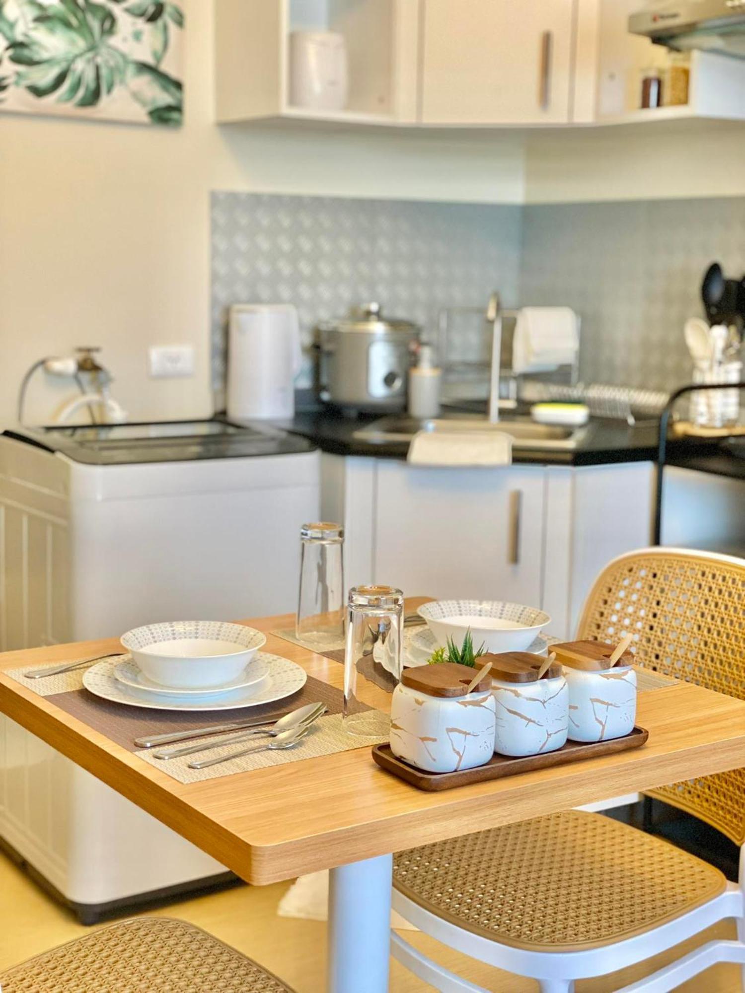 Cozy Studio In Metro Davao With W&D, Pool, & Gym ภายนอก รูปภาพ